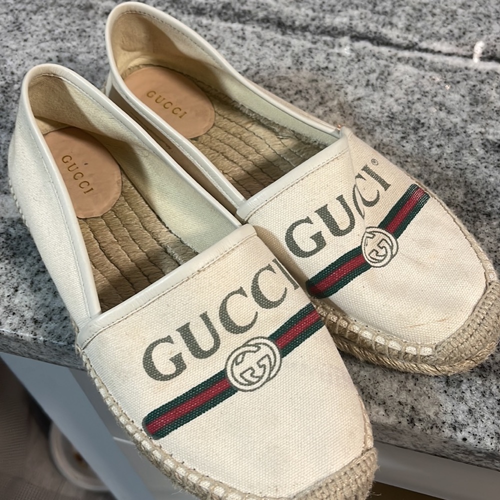 Gucci ladies Canvas loafers, 8 1/2 US, Bone color with ivory leather band - Picture 3 of 3